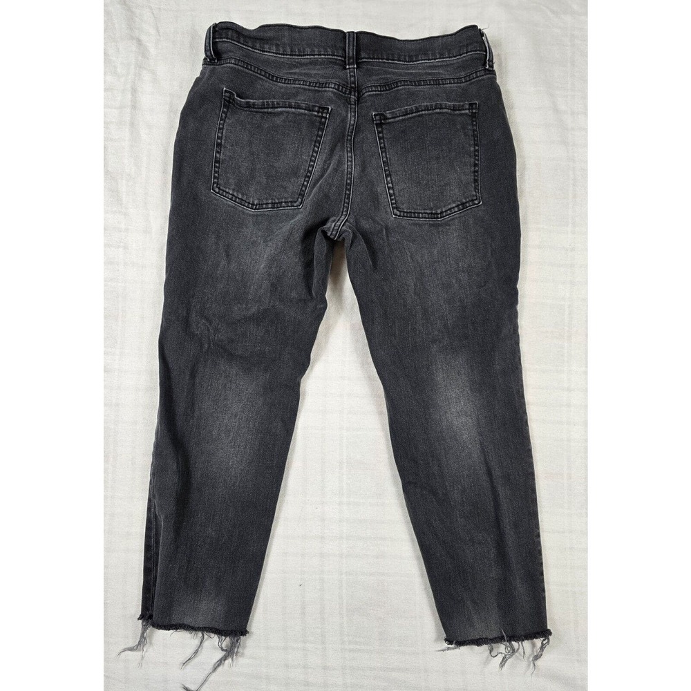 Old Navy High Straight Boyfriend Distressed Cropped Raw Hem Jeans Black 8 Petite - Picture 2 of 6